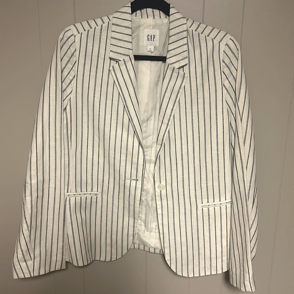 Gap blazer